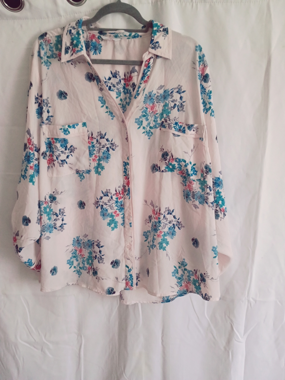 Candie's Size 3x Cream Button-Down Floral Shirt with Teal and Pink Accents - Picture 2 of 13